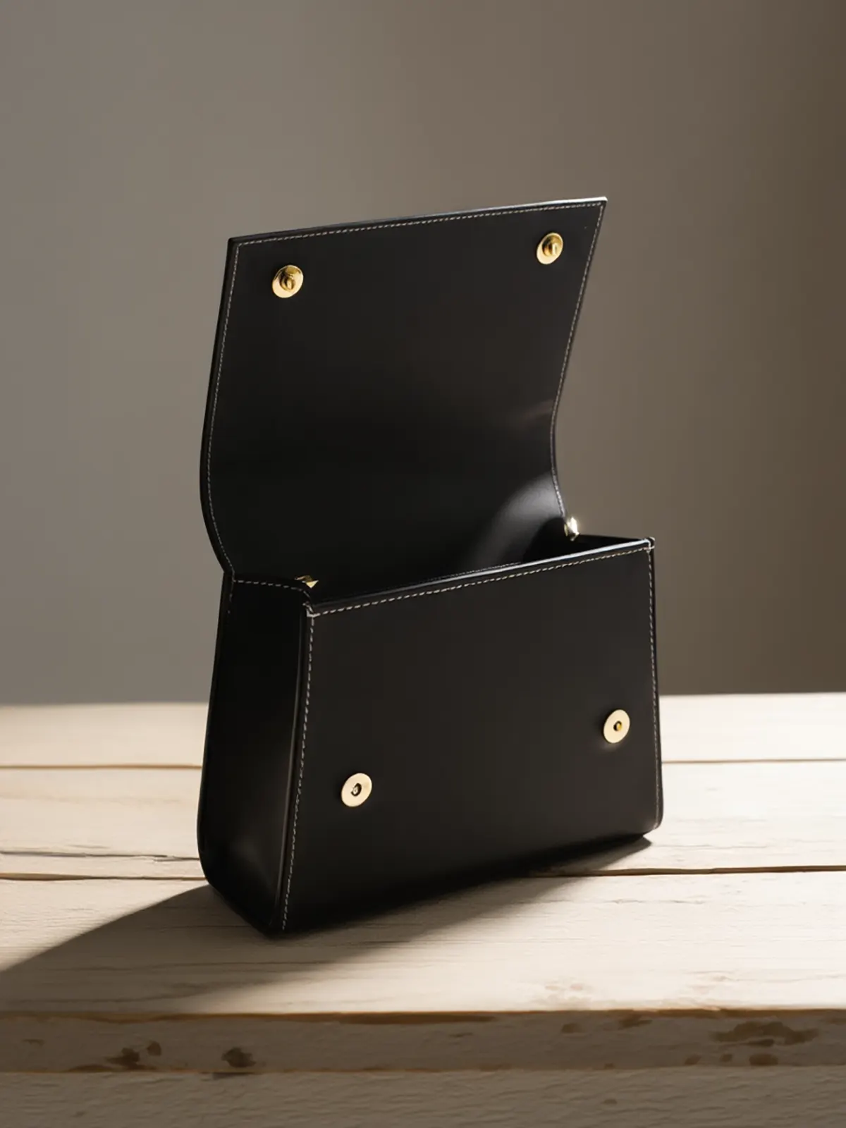 Monarch Black - Image 3