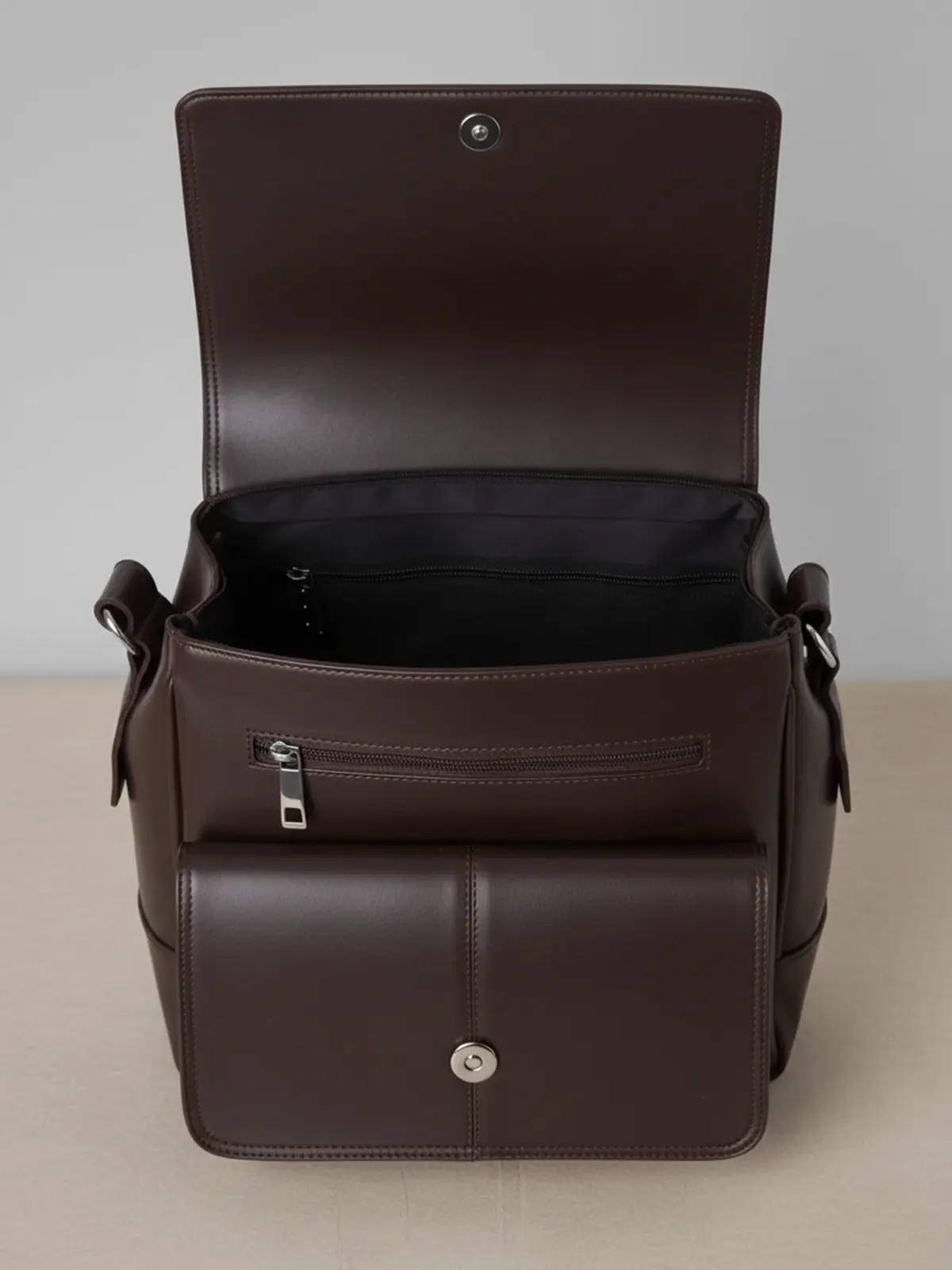 The Messenger - Image 11